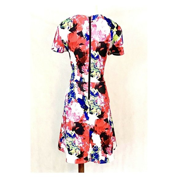 Milly Rosabella Floral Scuba Knit Short Sleeve Skater Dress Size 10 - Picture 5 of 8